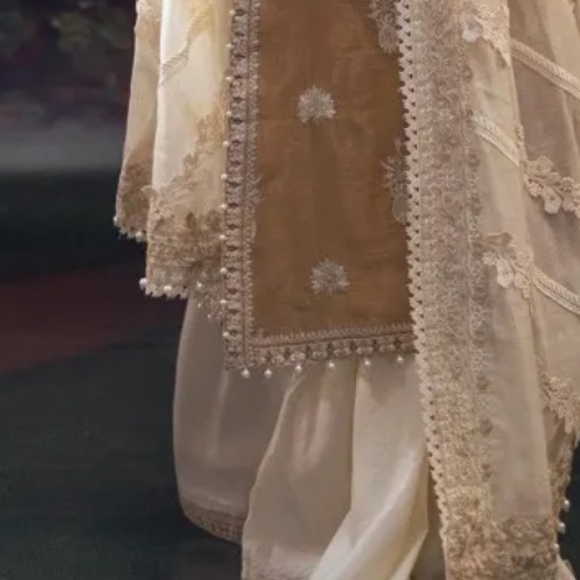 Sana Safinaz Bronze Goddess Pakistani Outfit XS - Picture 6 of 9